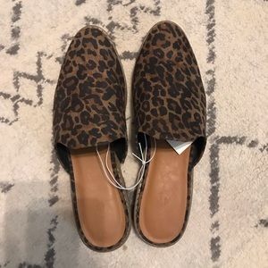 Universal Thread womens mules 9.5